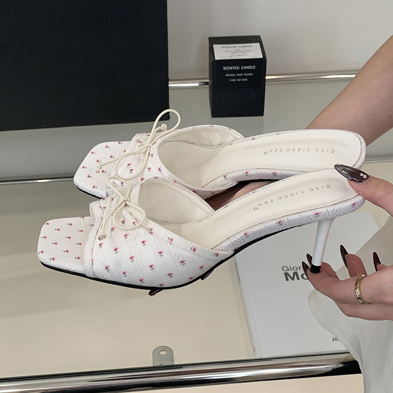 2025 Summer Fashion Open Toe Women's Shoes Elegant Square Toe Satin Sandals Sweet Bow High Heels - Image 4