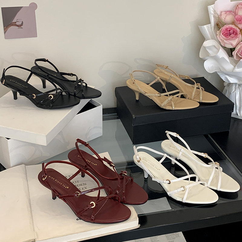 2025 Summer Women's Strappy Round Toe Open Toe Fashion Commuter Solid Color Mid Heel Sandals Elegant Versatile High Heels