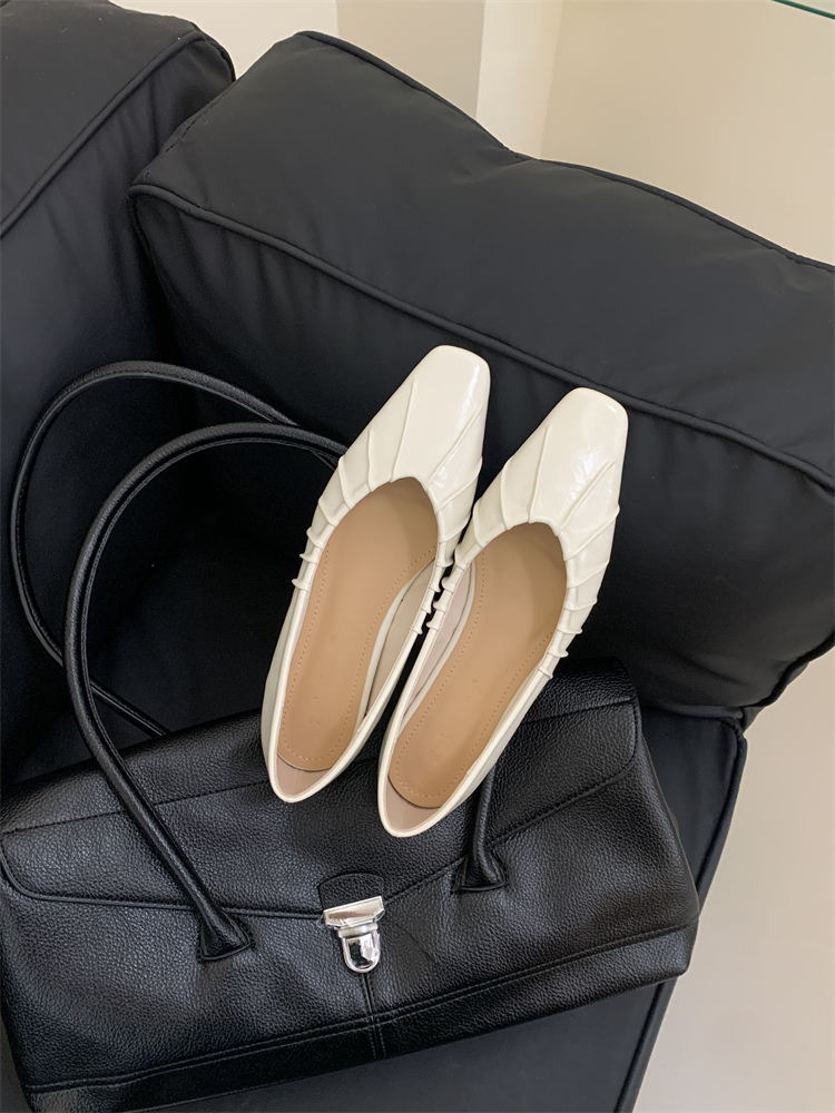 French Style Square Toe Grandma Shoes for Women 2026 New Pleated Slimming Slip-On Commuter Comfortable Casual Shoes - Image 4