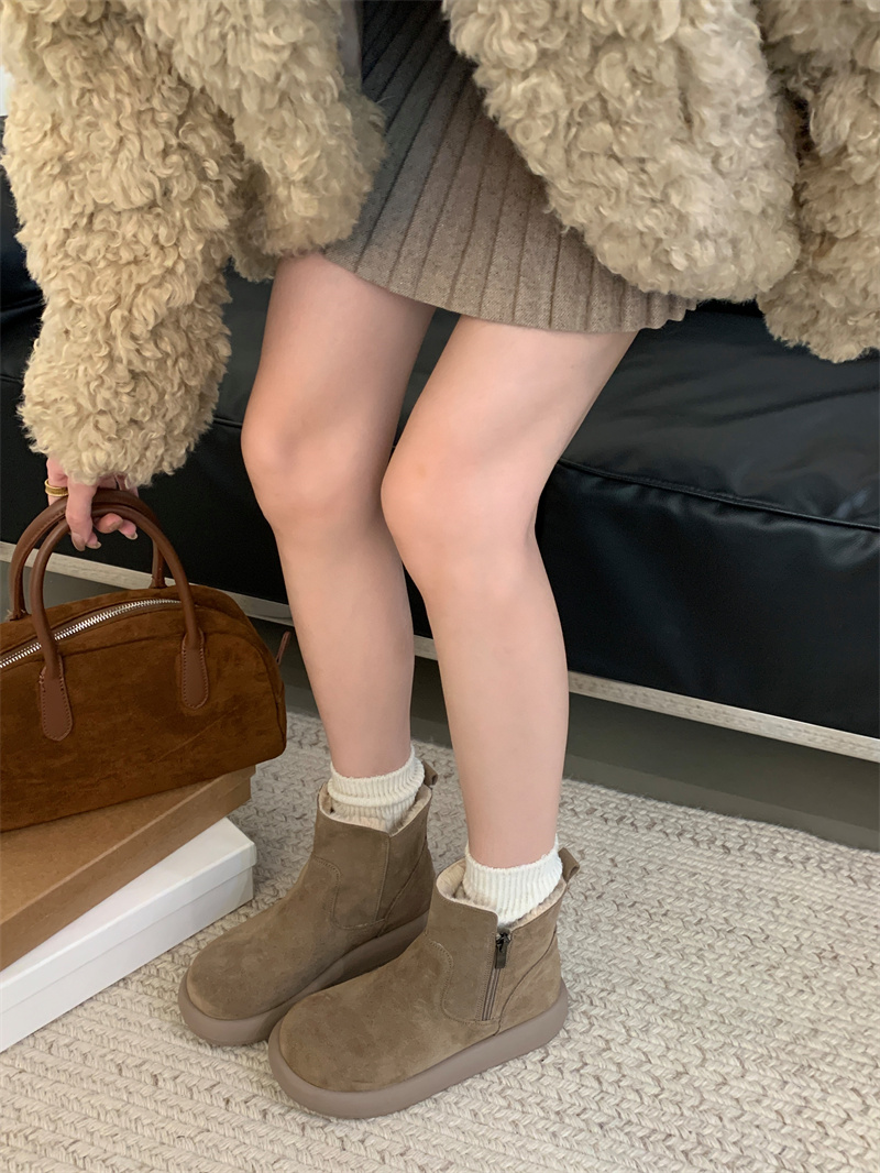 Genuine Suede Leather Thick Sole Chelsea Boots Women Winter New Retro Martin Boots Flat Ankle Boots - Image 3